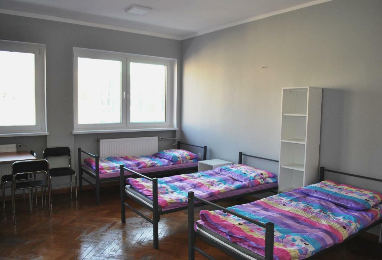Hostel Pod Topolami 지엘로나구라 외부 사진