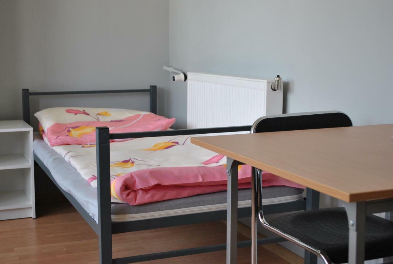 Hostel Pod Topolami 지엘로나구라 외부 사진