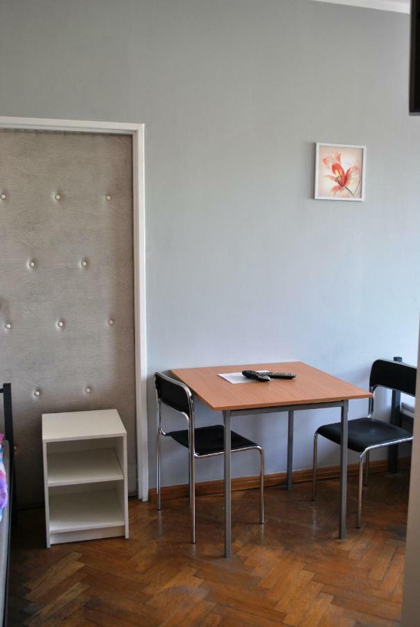 Hostel Pod Topolami 지엘로나구라 외부 사진