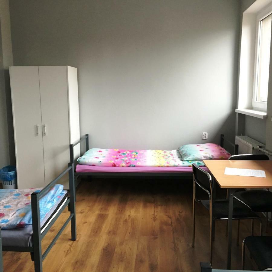 Hostel Pod Topolami 지엘로나구라 외부 사진