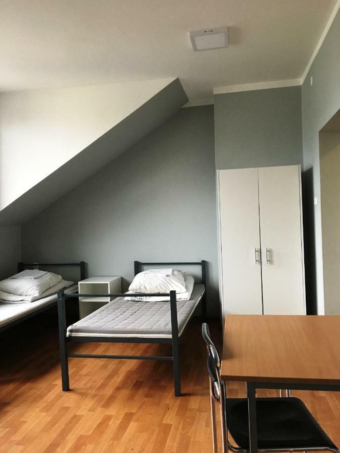 Hostel Pod Topolami 지엘로나구라 외부 사진